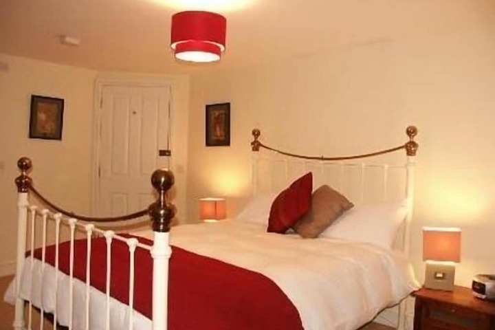 Room 3 of 5