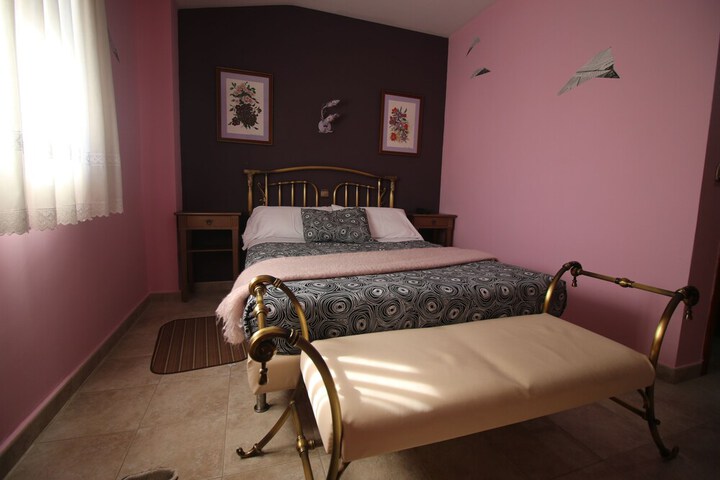 Room 29 of 49