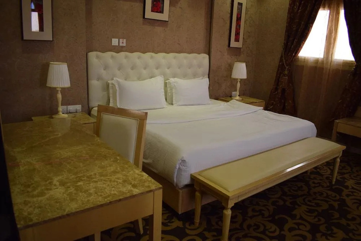 guest_rooms
