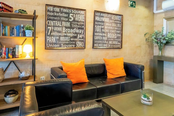 Hotel Interior 6 of 132