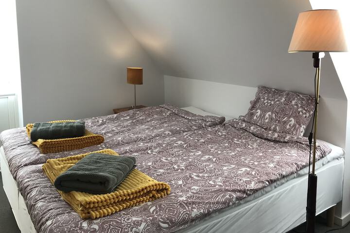 Room 12 of 70