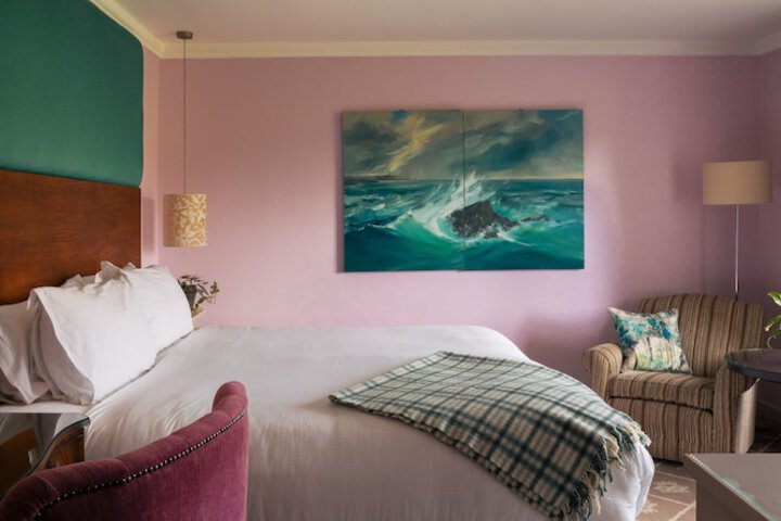 Room 28 of 159
