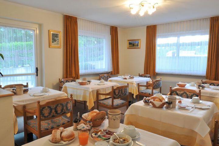 Breakfast/Coffee Service 19 of 22