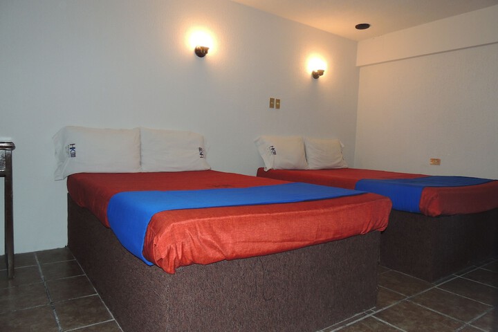 Room 2 of 49