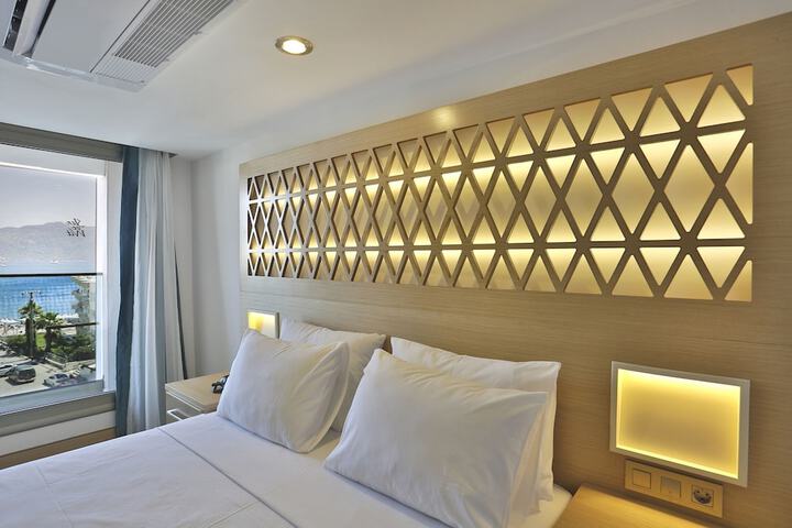 Room 9 of 21