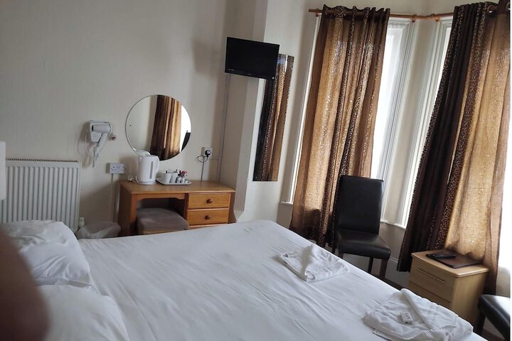 Room 18 of 39