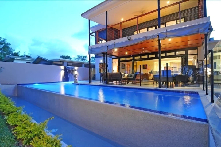 Pool 5 of 9