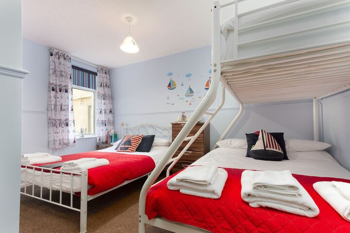 Room 14 of 50