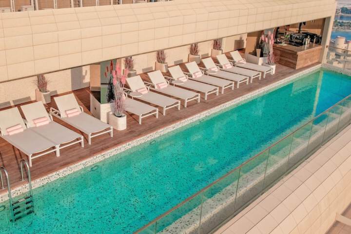 Pool 22 of 29