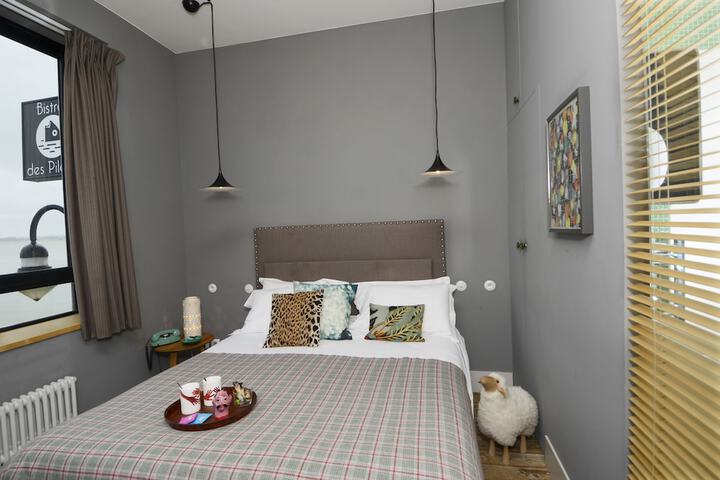Room 7 of 31