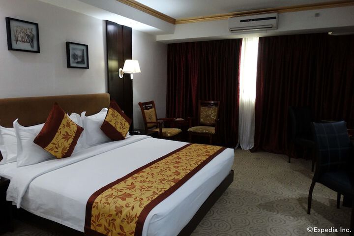Room 29 of 172