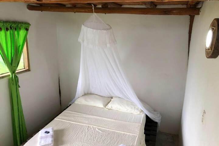 Room 4 of 27