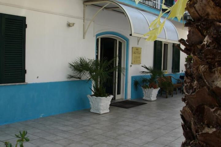 Hotel 37 of 41