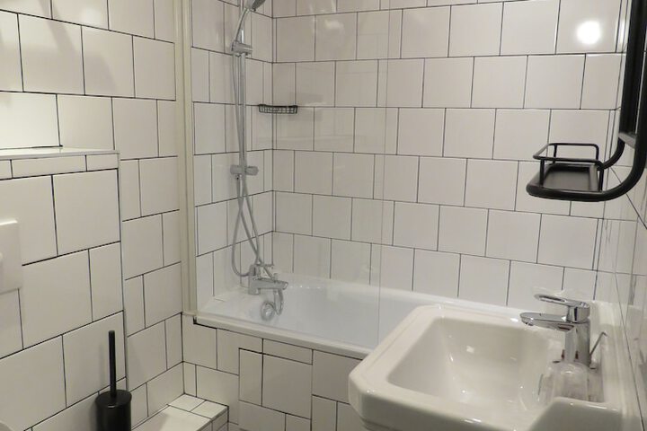 Room 20 of 36