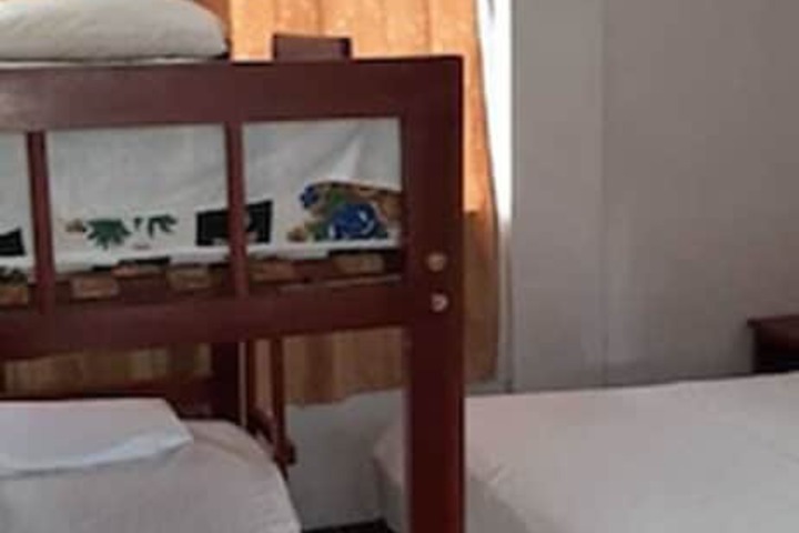 Room 6 of 27