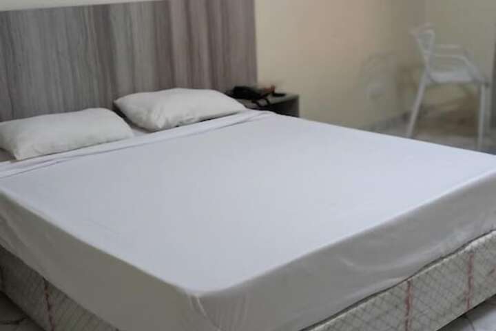 Room 9 of 49