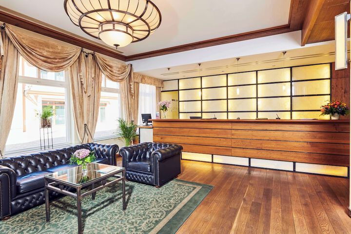 Lobby Photo
