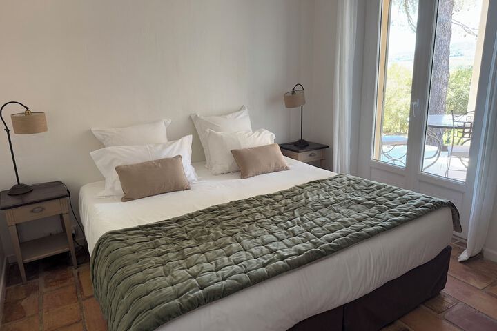 Room 16 of 84