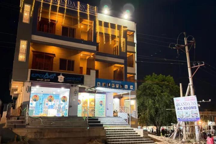 FabHotel Skanda Inn