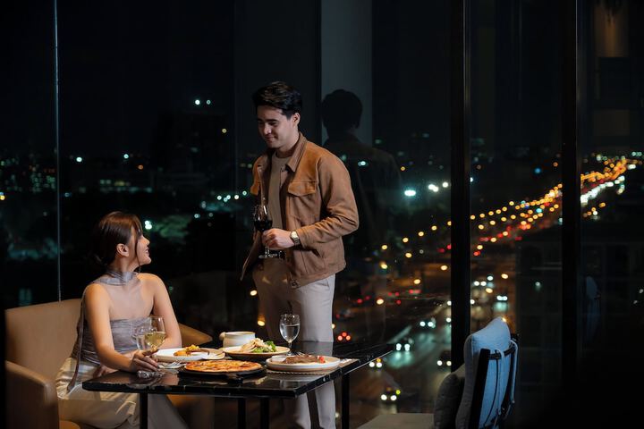 Dining 95 of 142