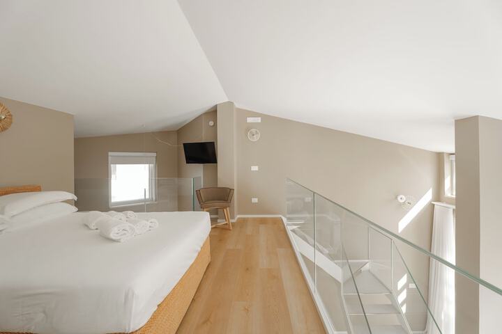 Room 14 of 182