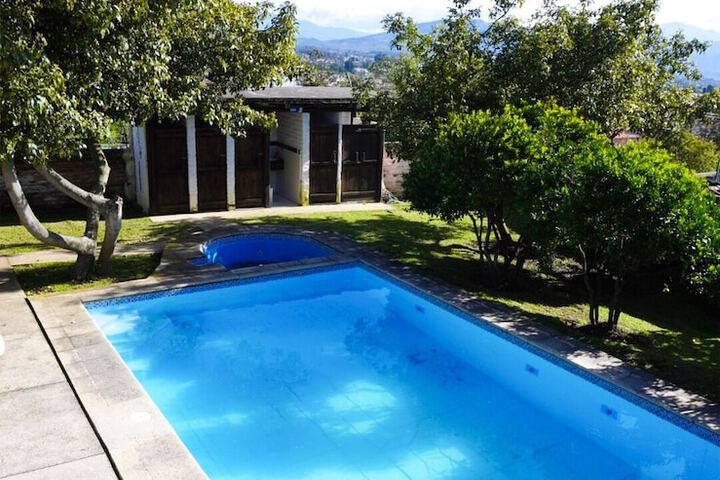 Pool 13 of 18