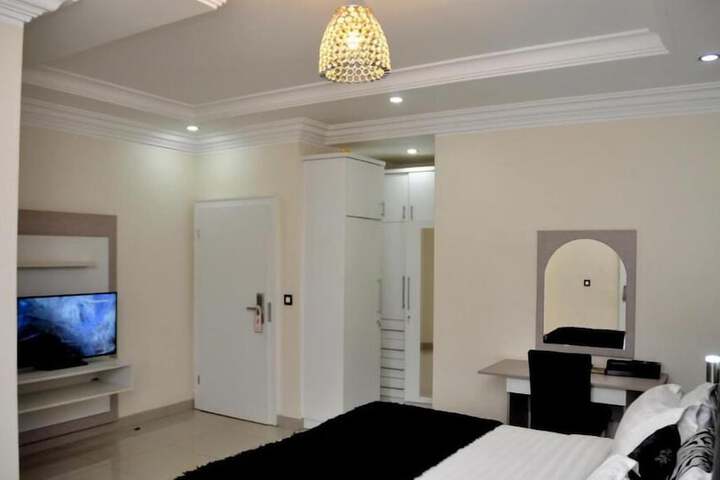 Room 15 of 51