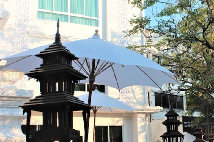 Hotel Exterior 78 of 94