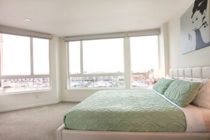 Room 28 of 29