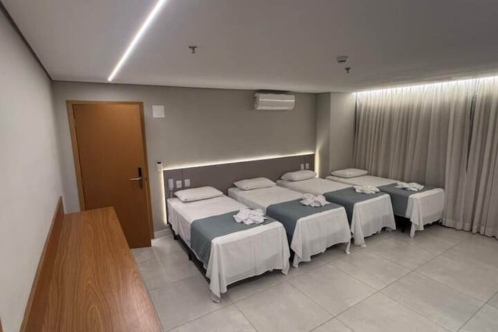 Room 10 of 25