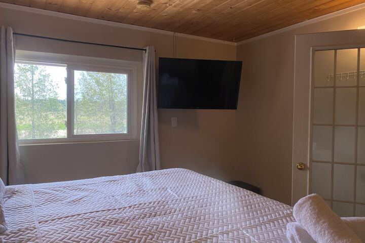 Room 25 of 124