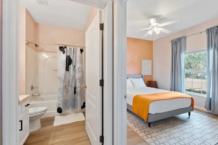 Room 2 of 11