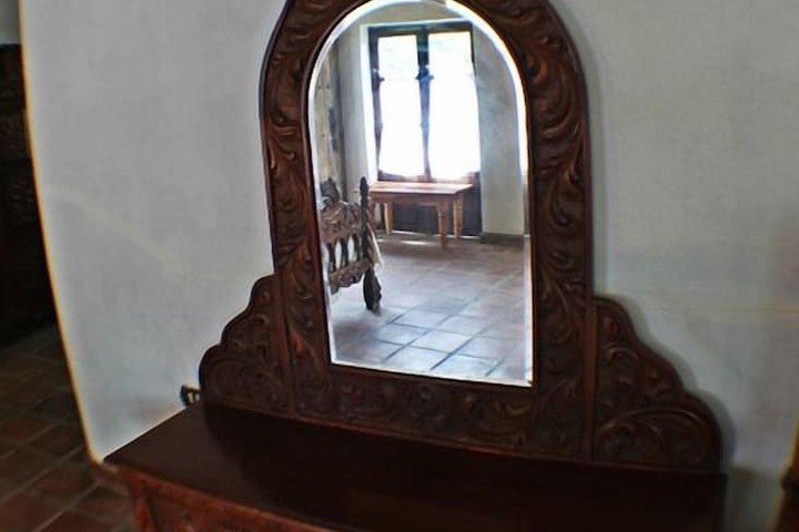 Room 11 of 21