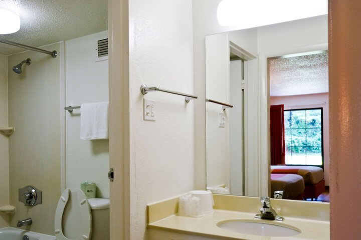 Clean Restrooms