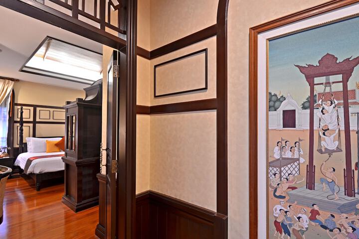 Room 11 of 114