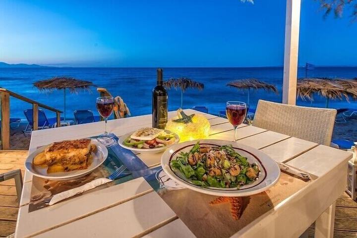 Dining 23 of 42