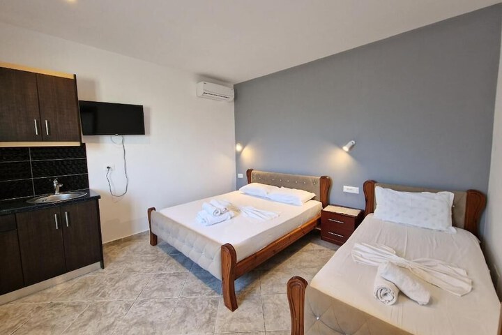 Room 10 of 53