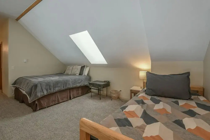 Room 4 of 23