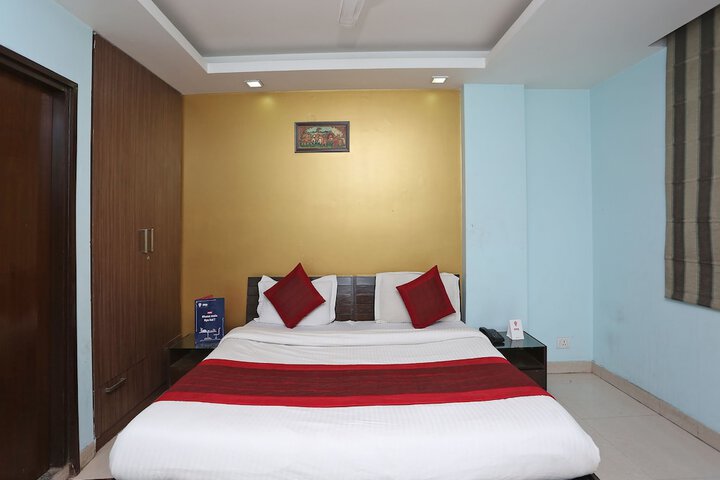 Room 27 of 36