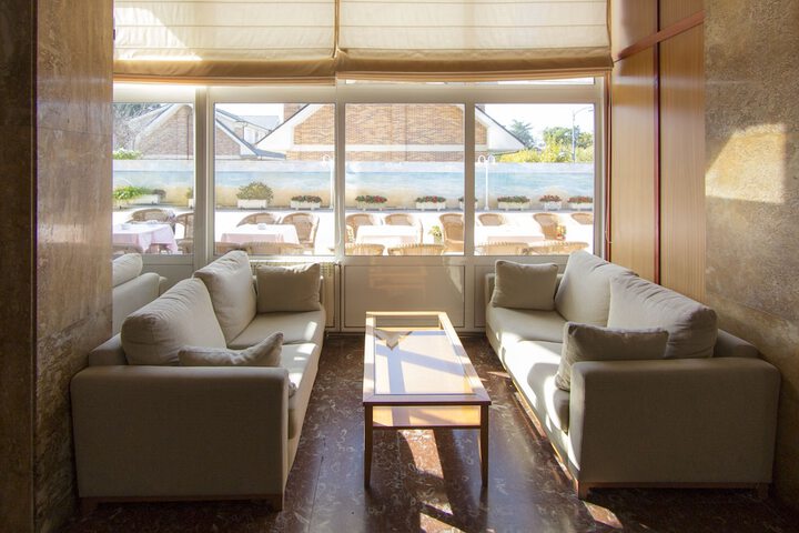 Hotel Interior 4 of 40