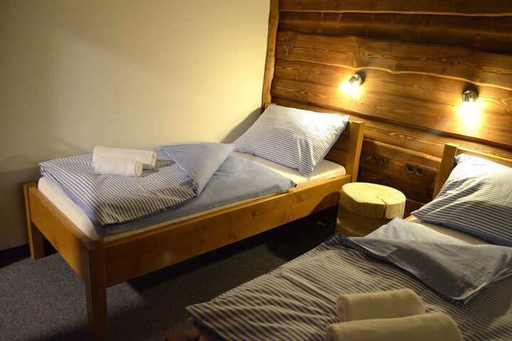 Room 15 of 25