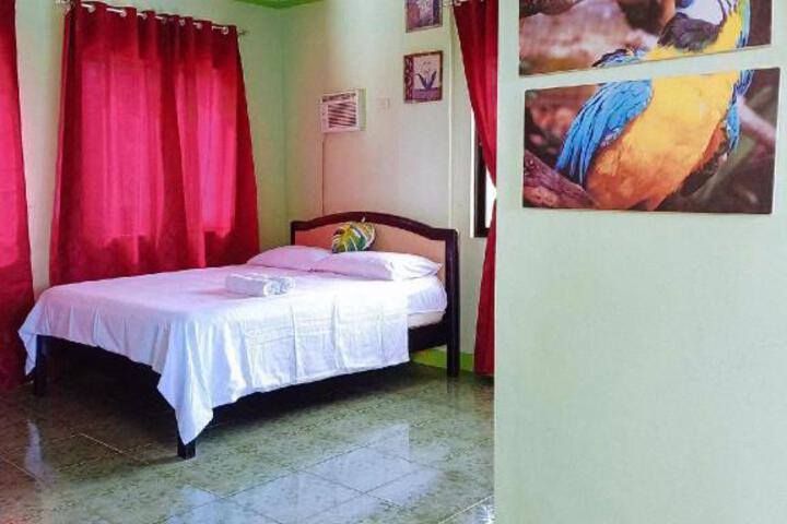 RedDoorz at Garcia Hernandez Bohol