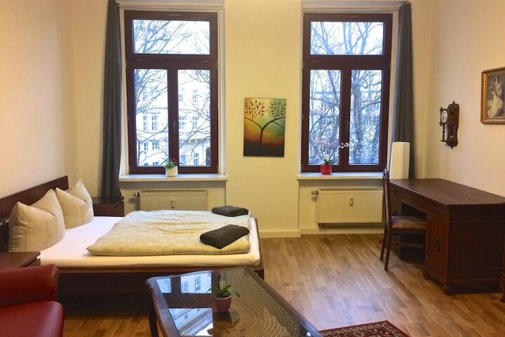 Room 19 of 202