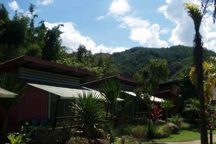 MINE BOXES RESORT