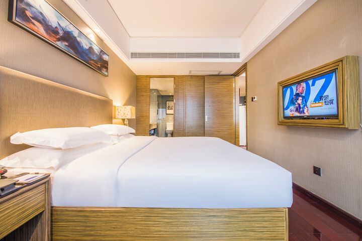 Room 14 of 130