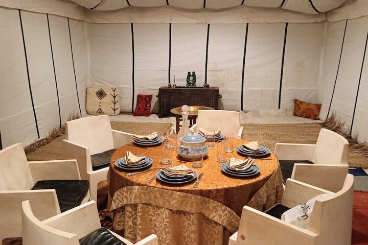 Dining 5 of 7