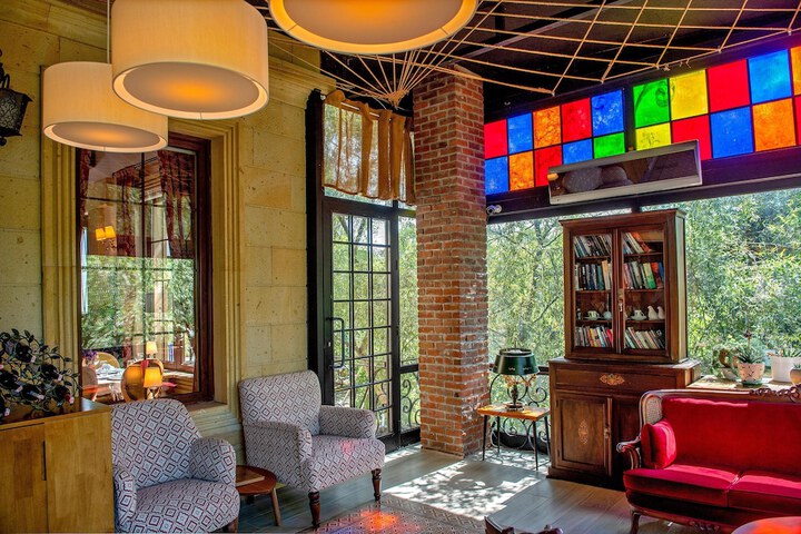 Hotel Interior 11 of 272
