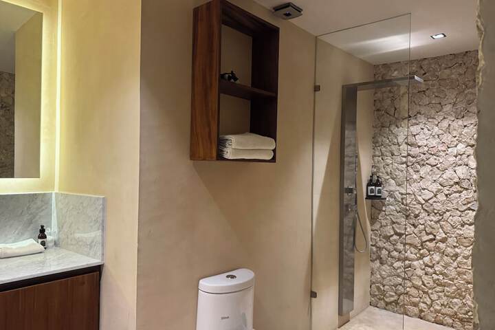 Room 131 of 160