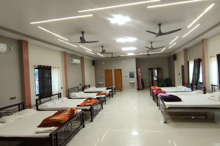 Room 8 of 86