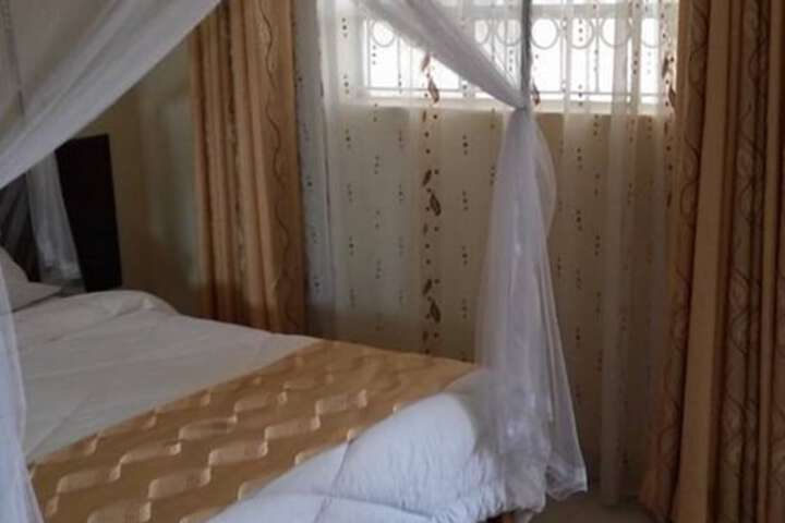 Room 7 of 20